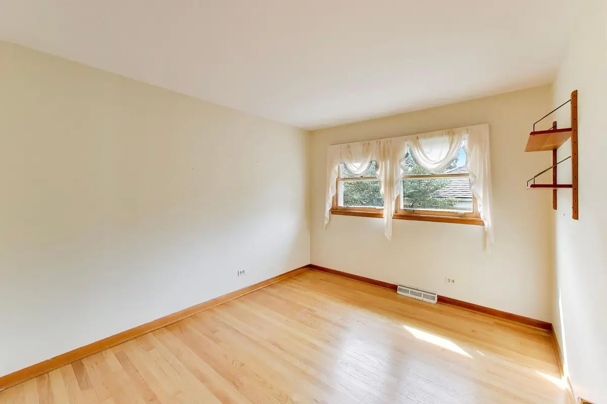 138 N Elmwood Avenue