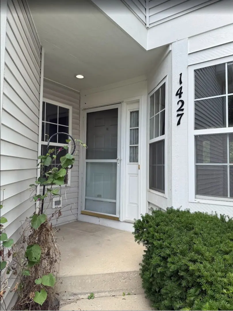 1427 Meadowsedge Lane