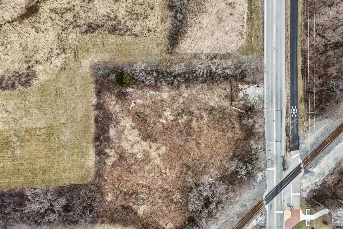 8 W Lockport Street
