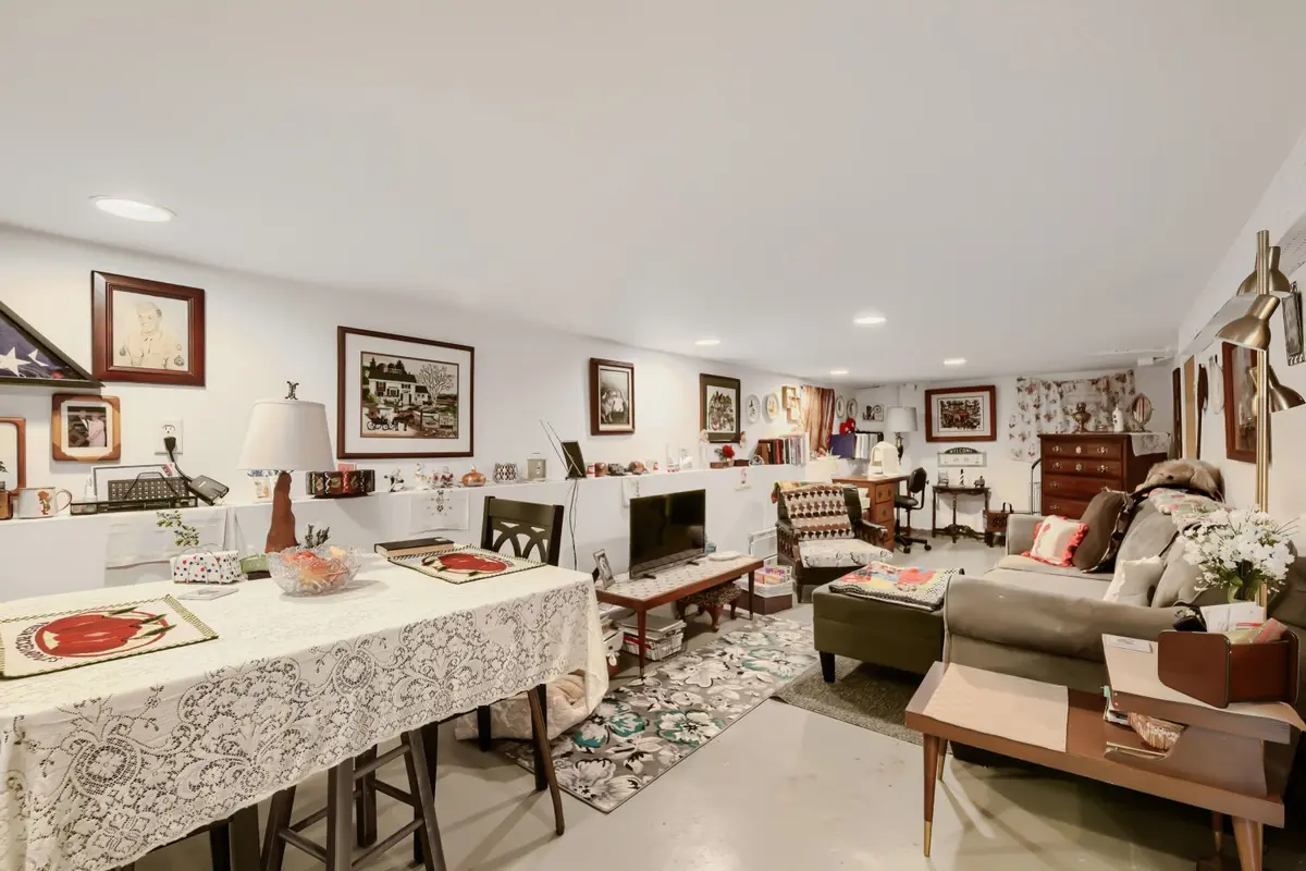3310 W 114th Street