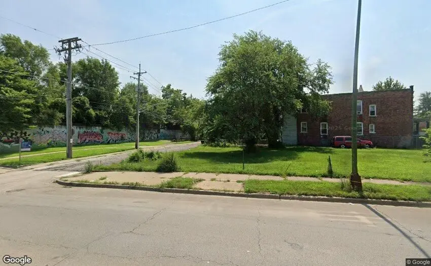 613 W 76th Street