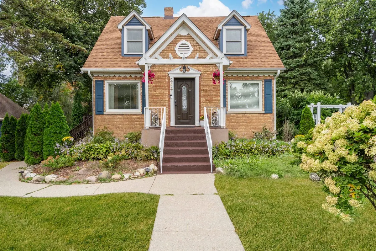 244 Forest View Avenue
