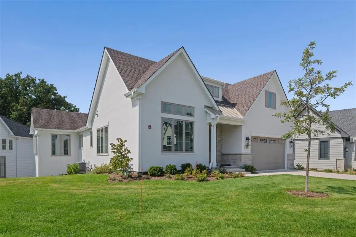 1107 Hawthorn (Lot 141) Lane