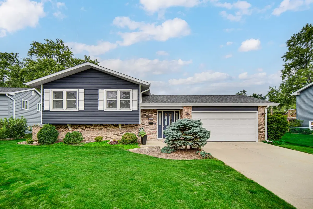 2921 Brentwood Court