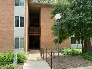 5813 Oakwood Drive