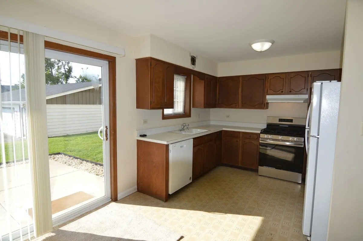 372 Eastern Avenue