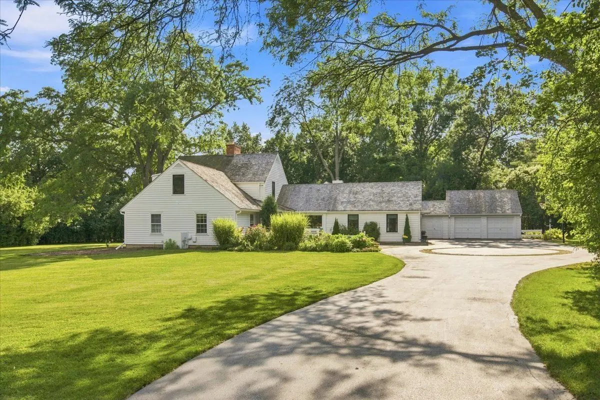 1810 South Lane