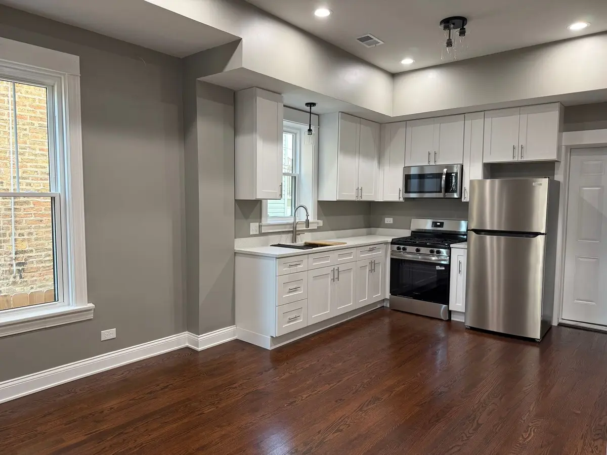 3312 W Le Moyne Street