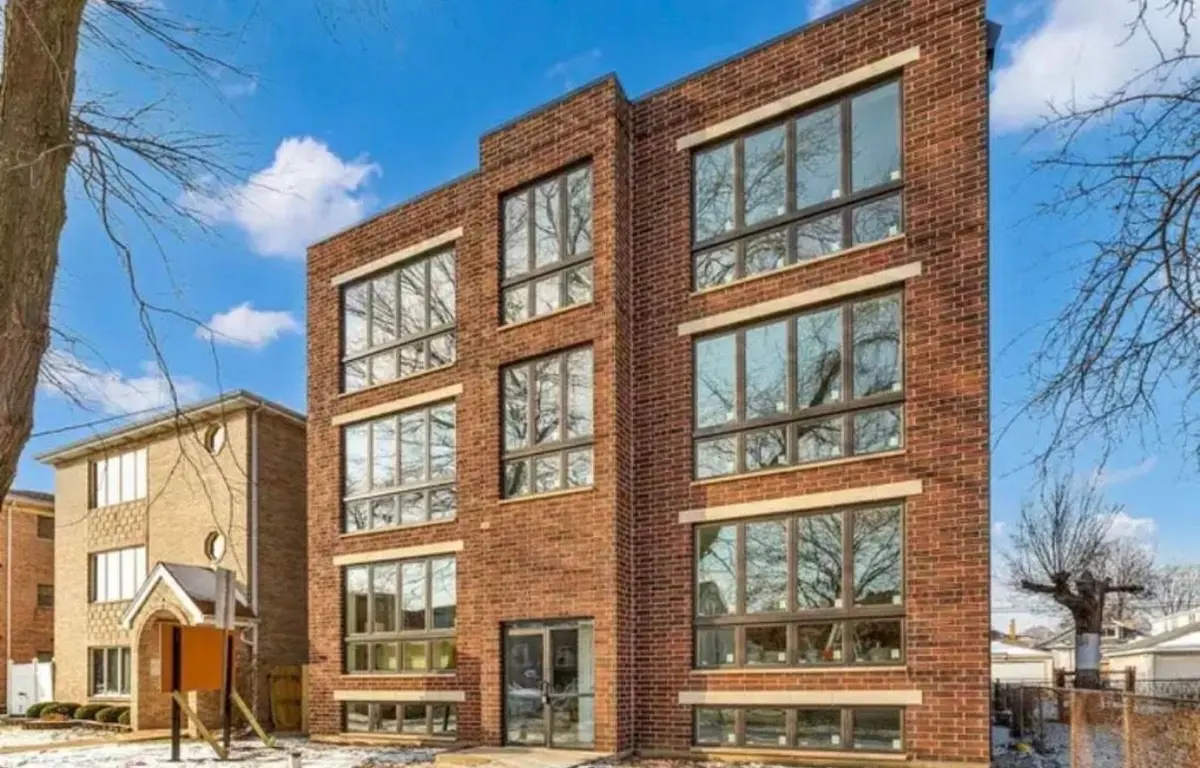 2536 N 72nd Court