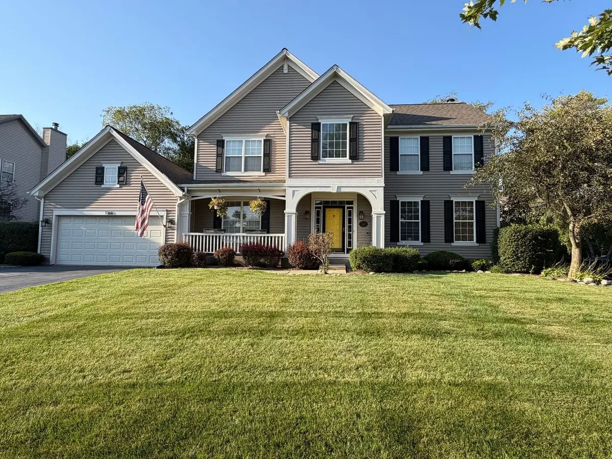 1068 Fox Path