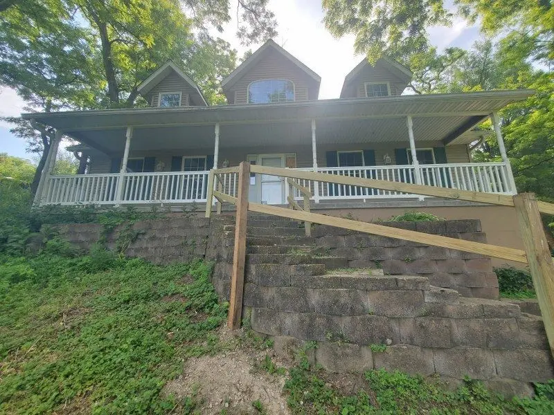 945 Waverly Road