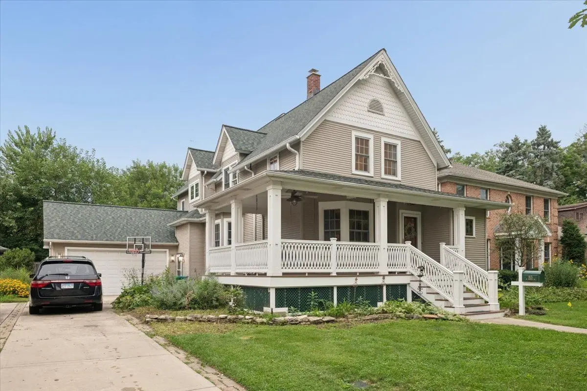 815 N Marion Street