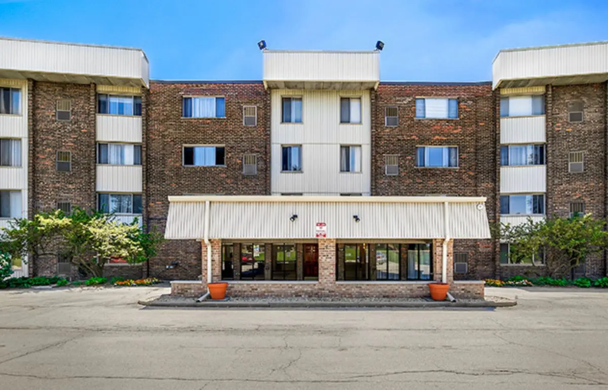 841 N York Road