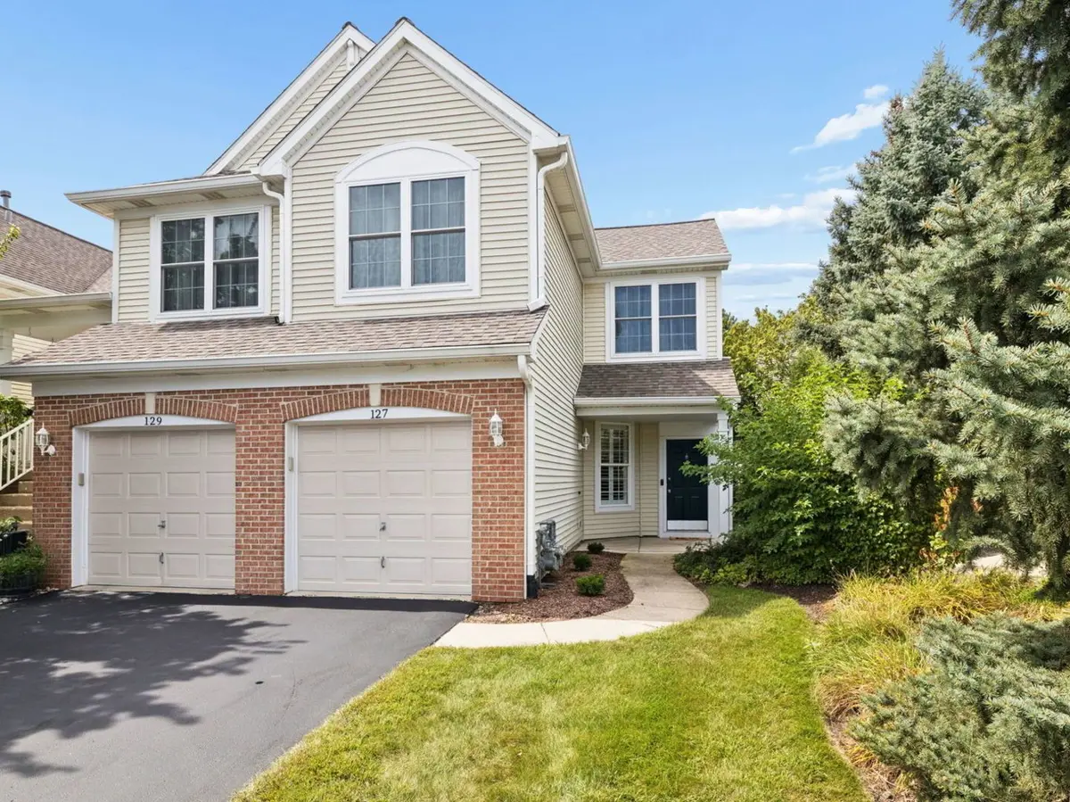 127 Hidden Pond Circle