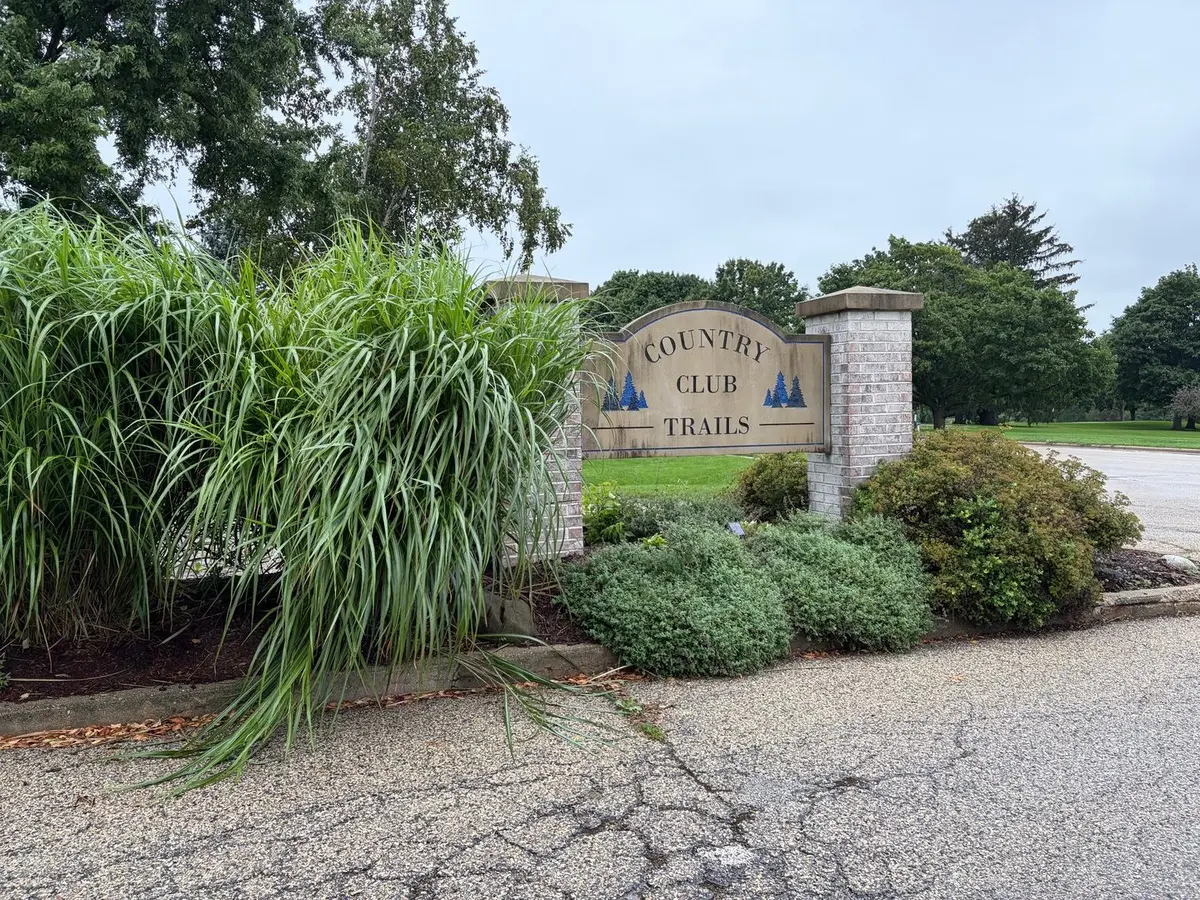 809 Tuckaway Court