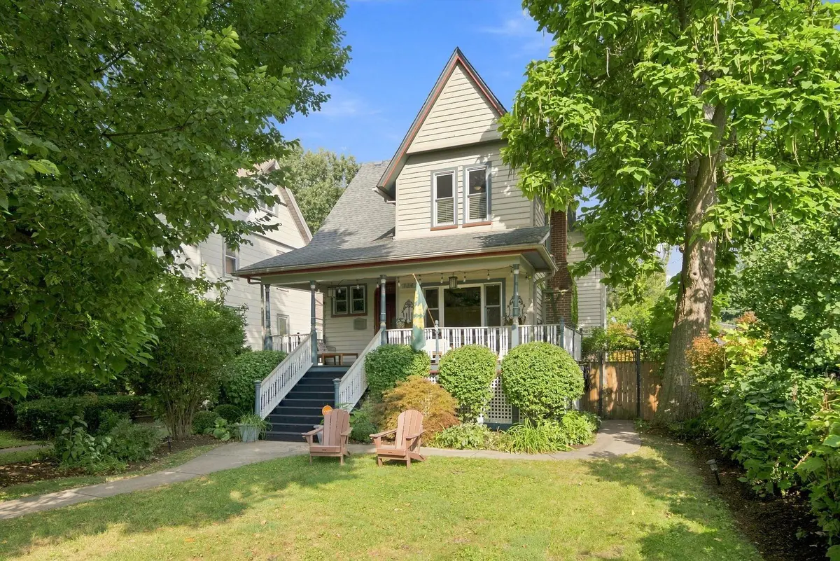 134 N Lombard Avenue