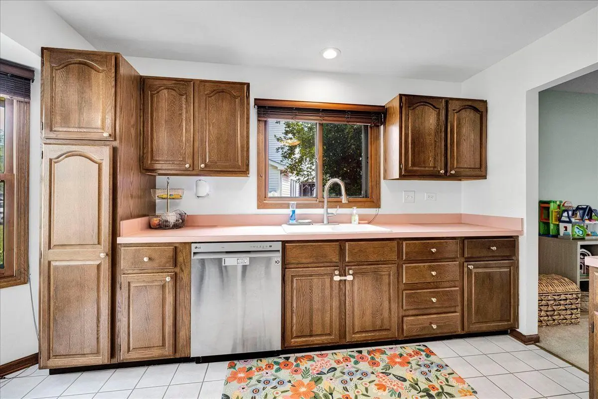 228 Whitetail Crossing