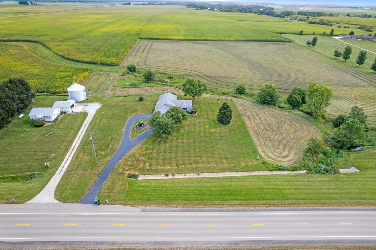 3472 N IL ST RT 23 Highway