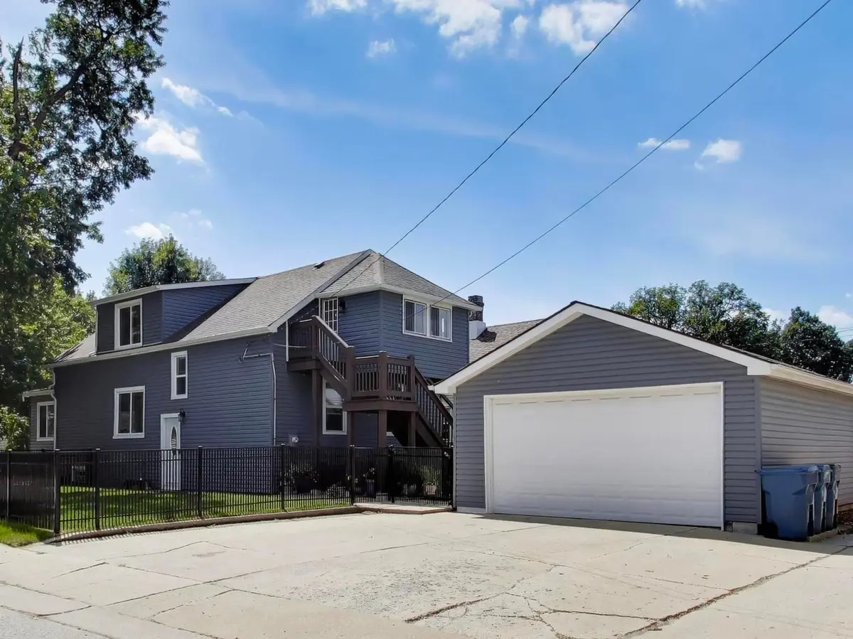 7720 W 65th Place