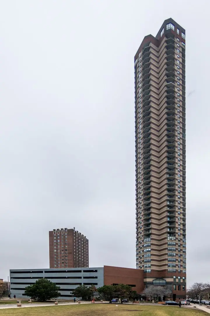 3660 N Lake Shore Drive