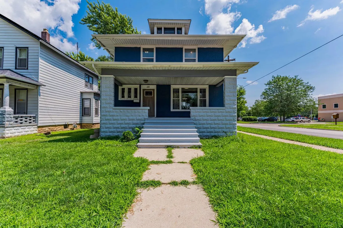 228 Richards Street