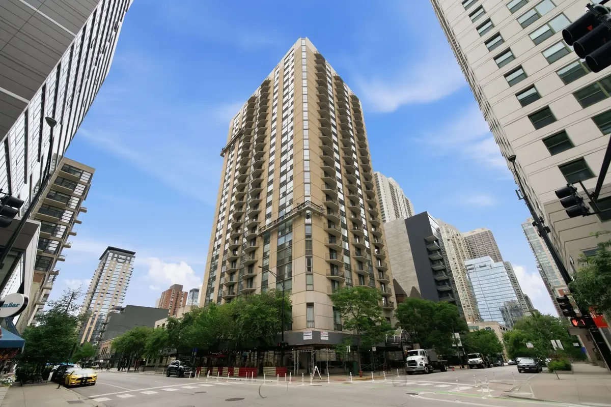 70 W HURON Street