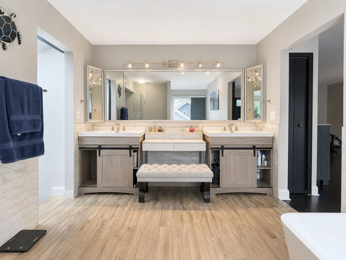 5N961 Ravine Drive