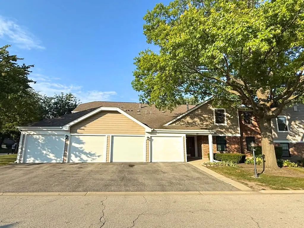 97 BURR OAK Lane