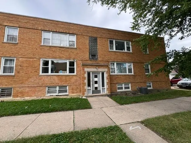 3101 W ROSEMONT Avenue
