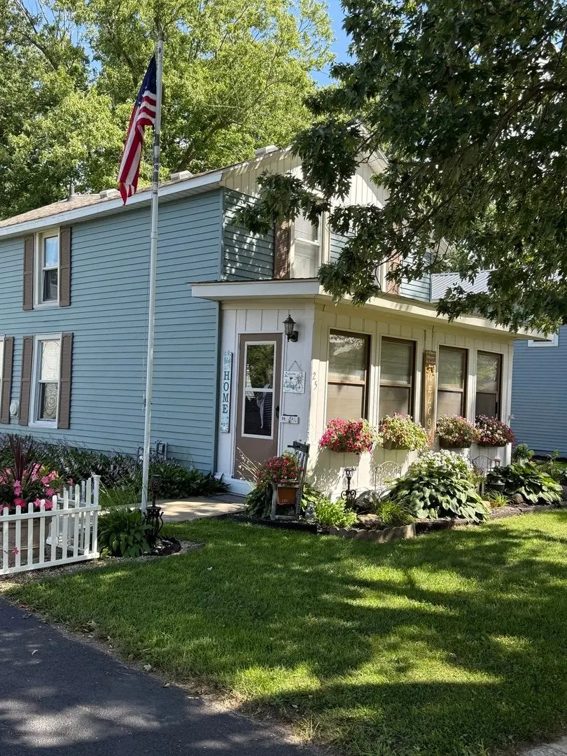 25 N Jones Avenue