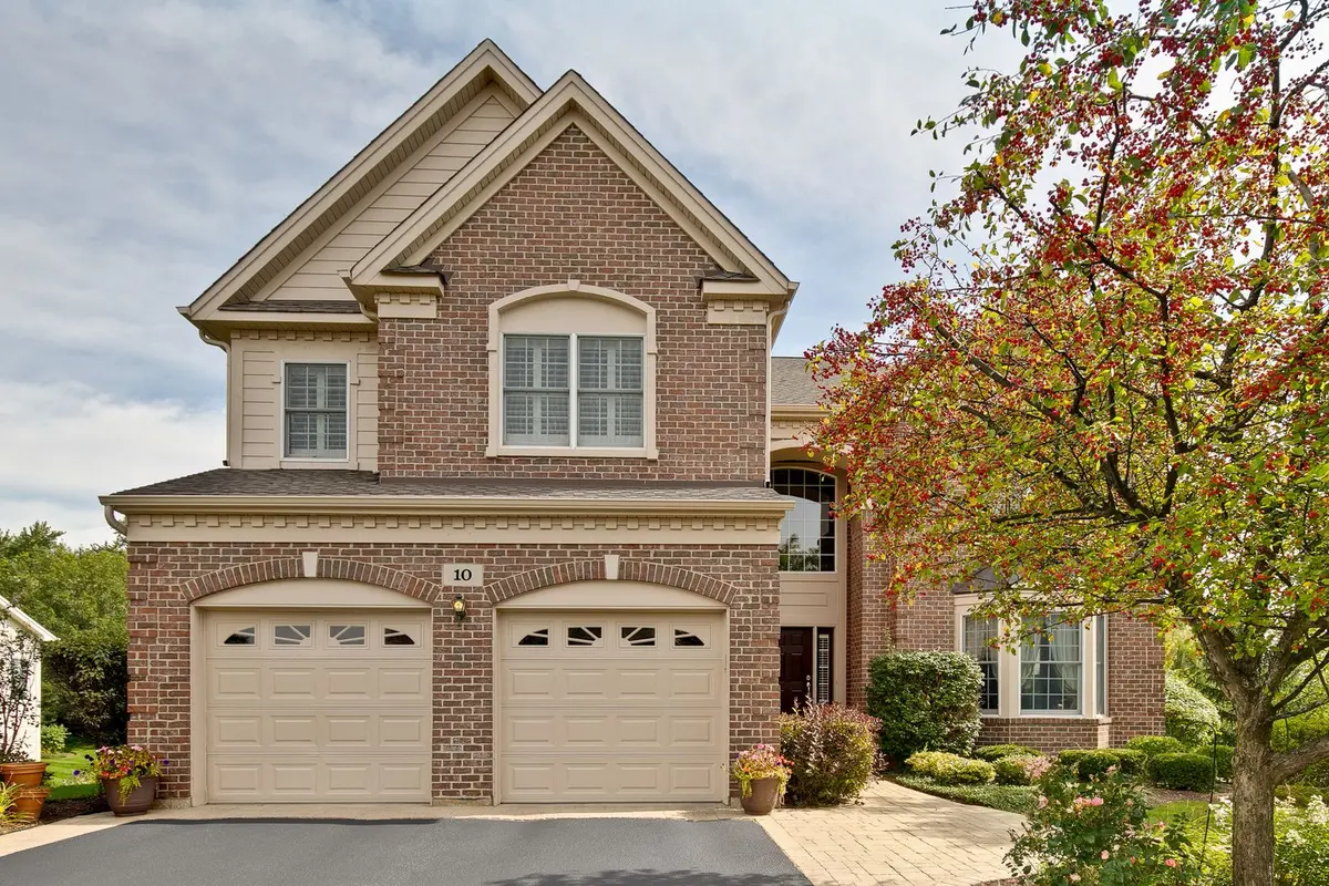 10 Eagle Ridge Drive
