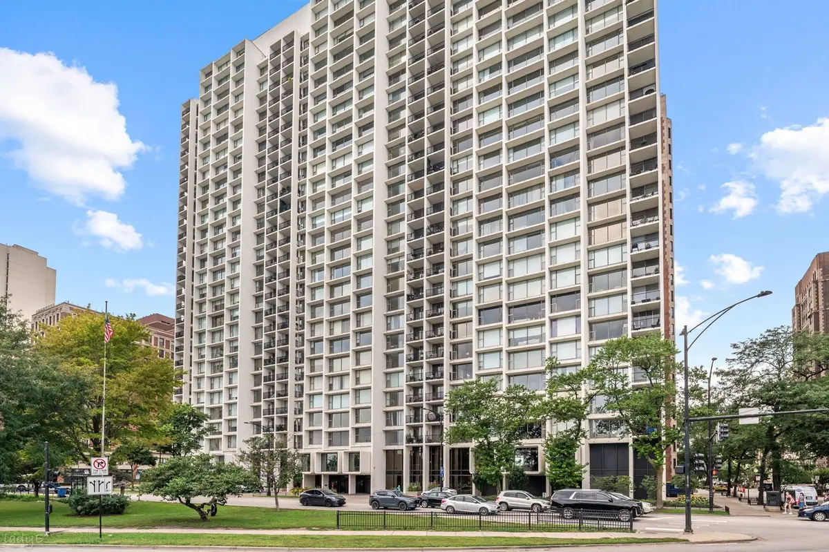 3200 N Lake Shore Drive
