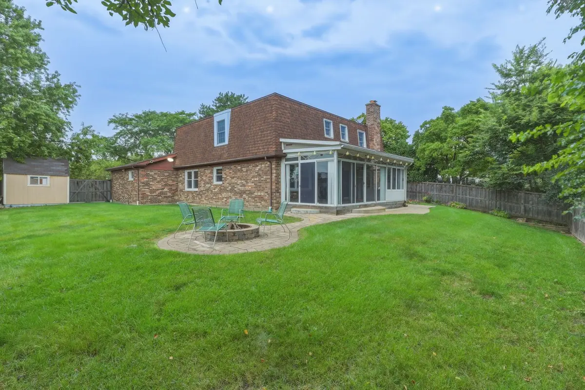 11 Birchwood Avenue