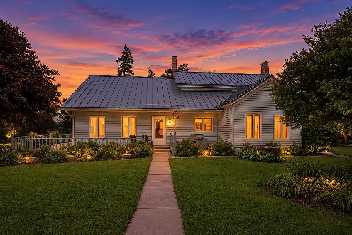 6424 Mccullom Lake Road