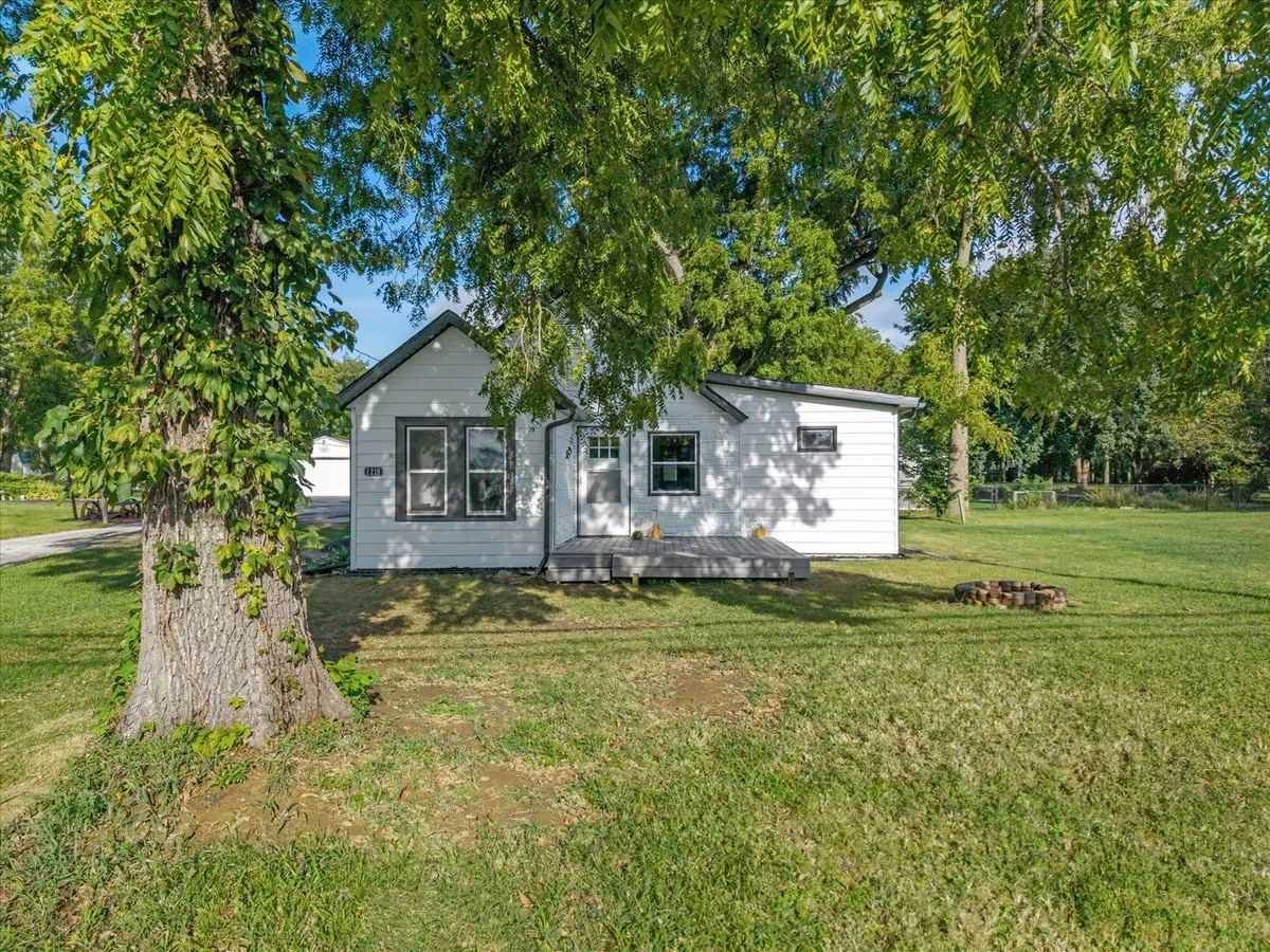1219 Devils Glen Road