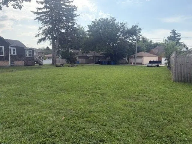 8217-8223 W Forest Preserve Avenue