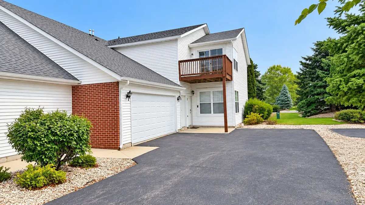 10215 Metalmark Lane