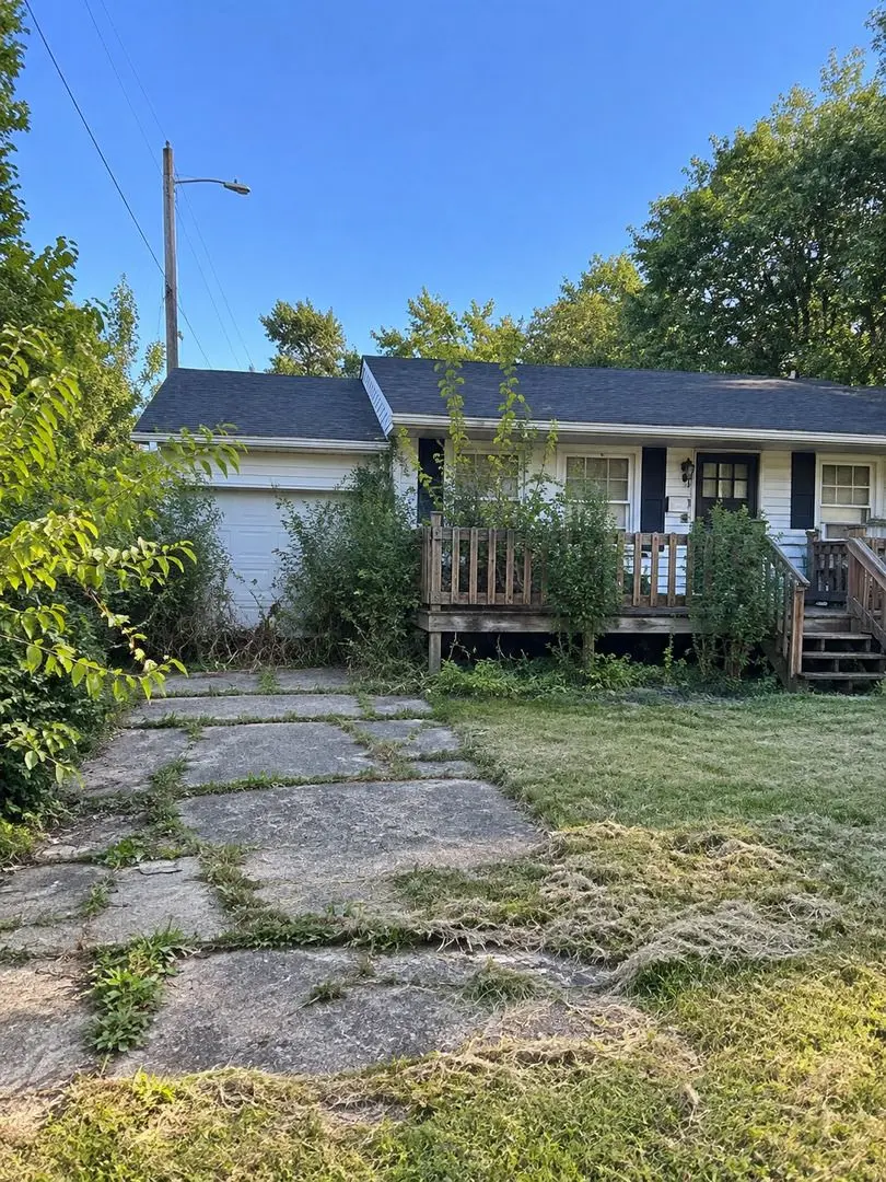 104 N Indiana Street