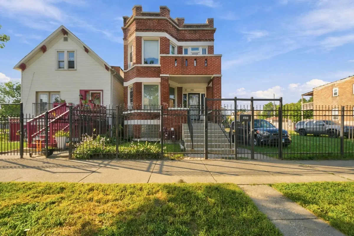 4109 W Van Buren Street