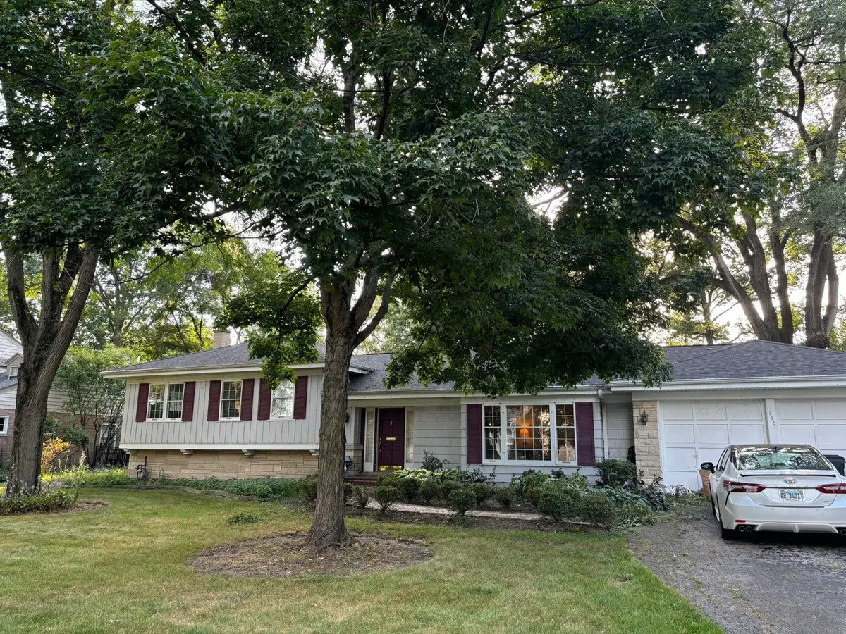 1116 Woodview Road