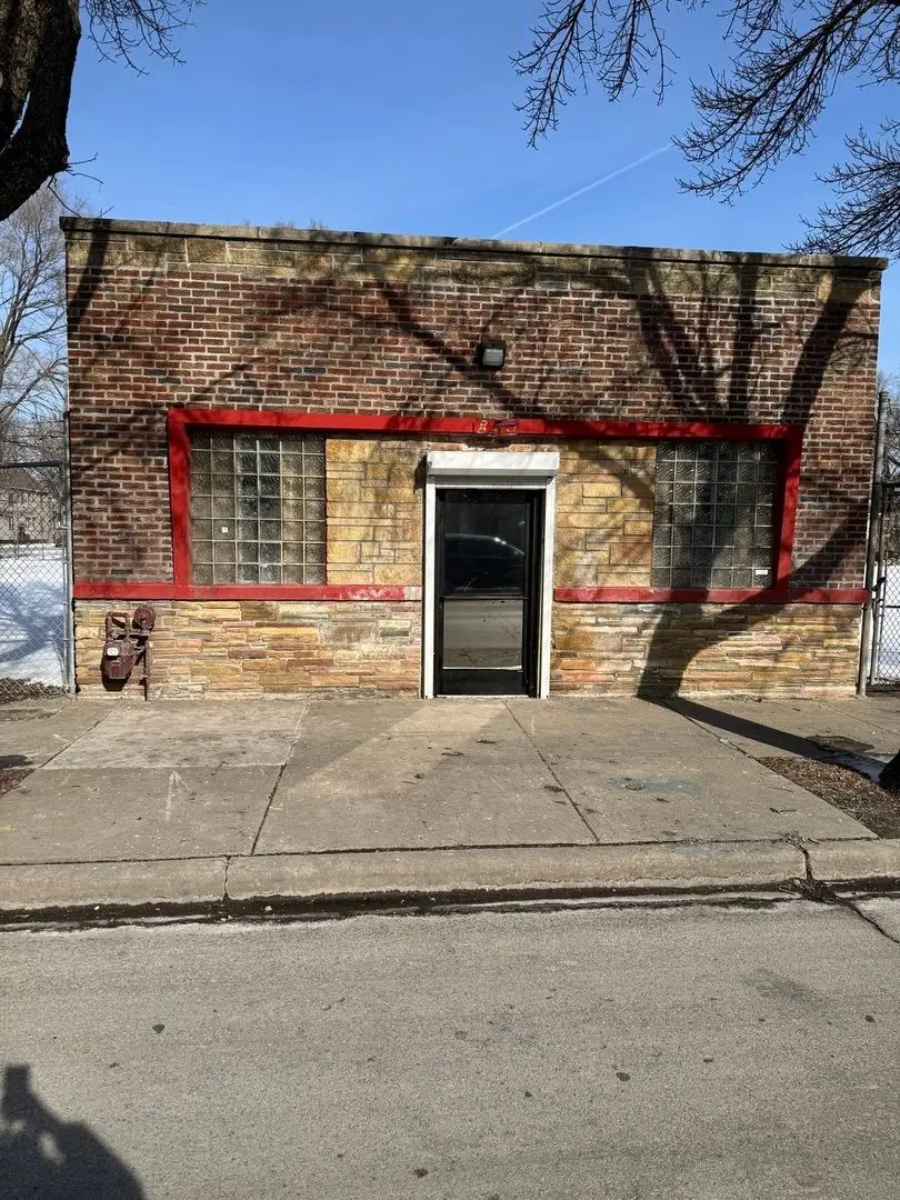 850 W 51st Street