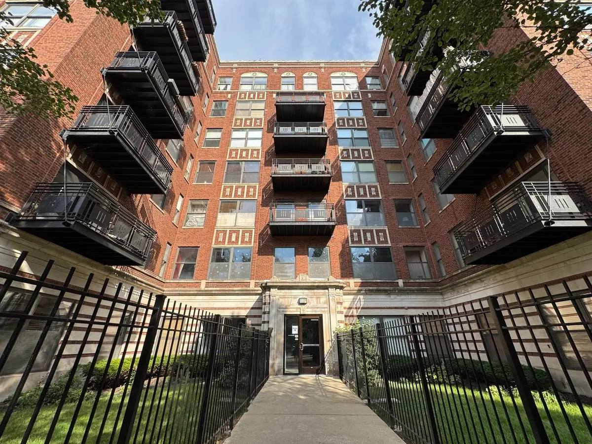 4537 S Drexel Boulevard