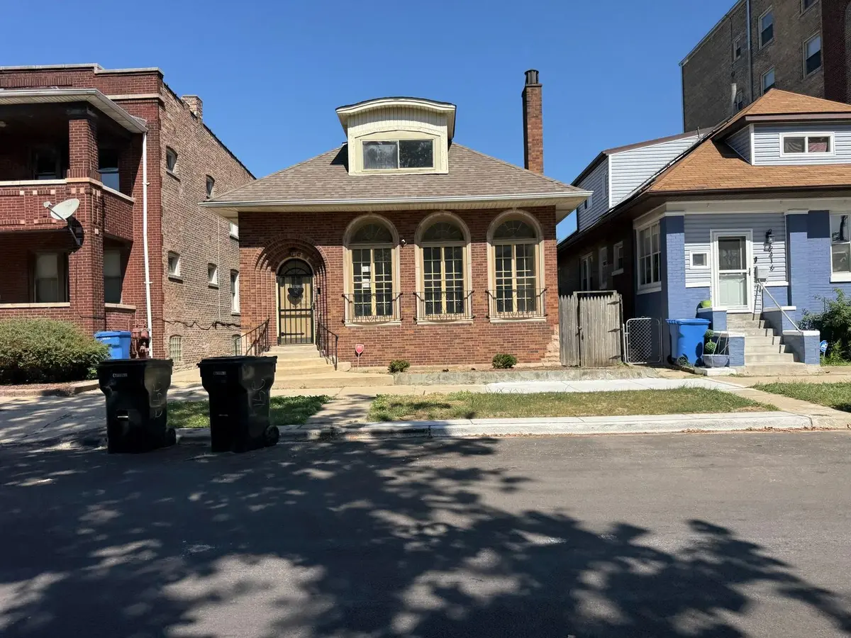 2412 E 74th Street