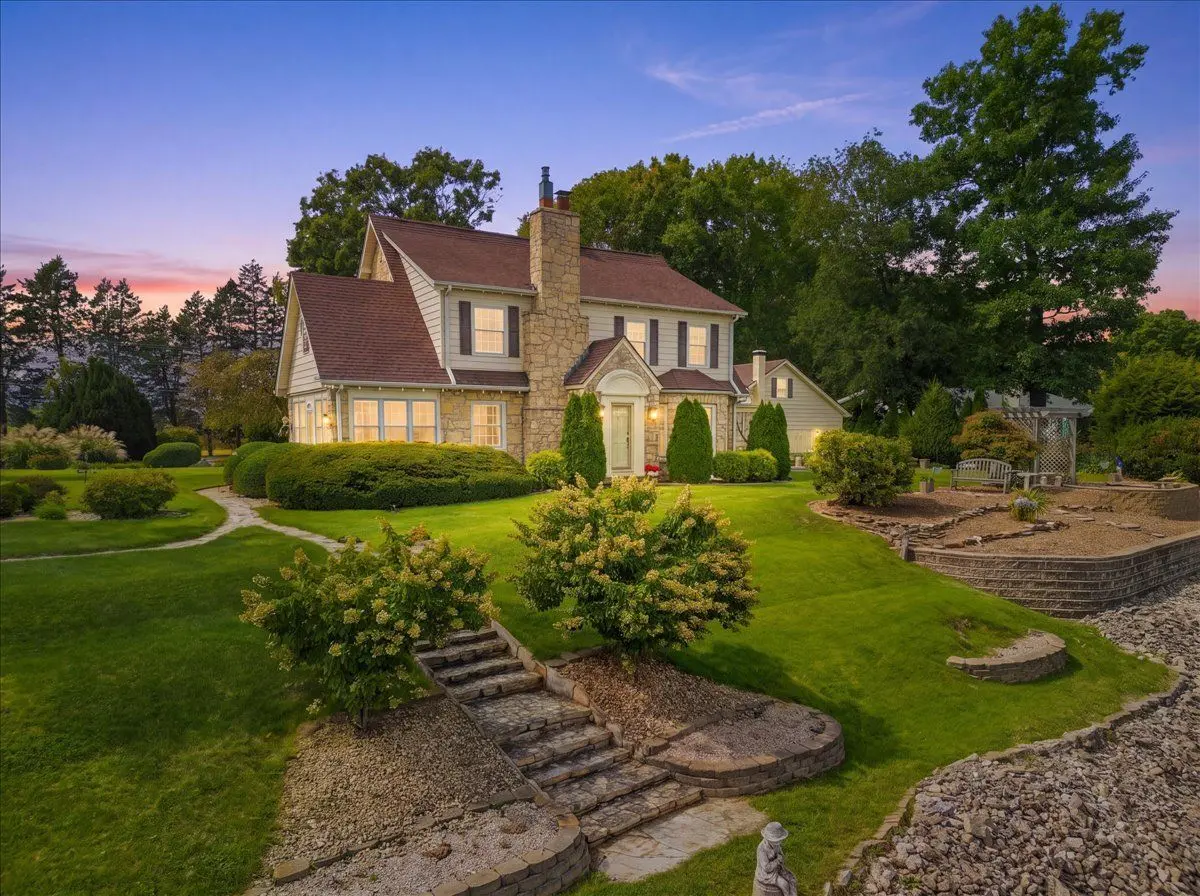 2105 Riverview Road