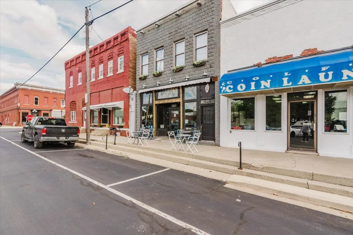 103 S center Street