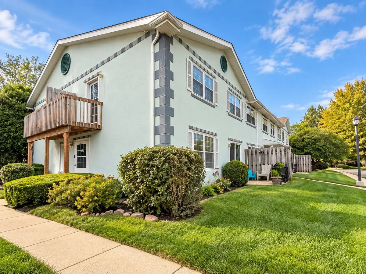 1083 Greenwood Circle