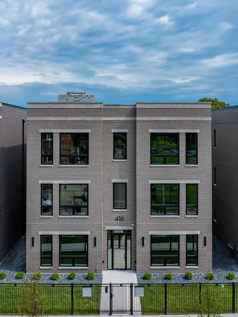 408 E 50th Place