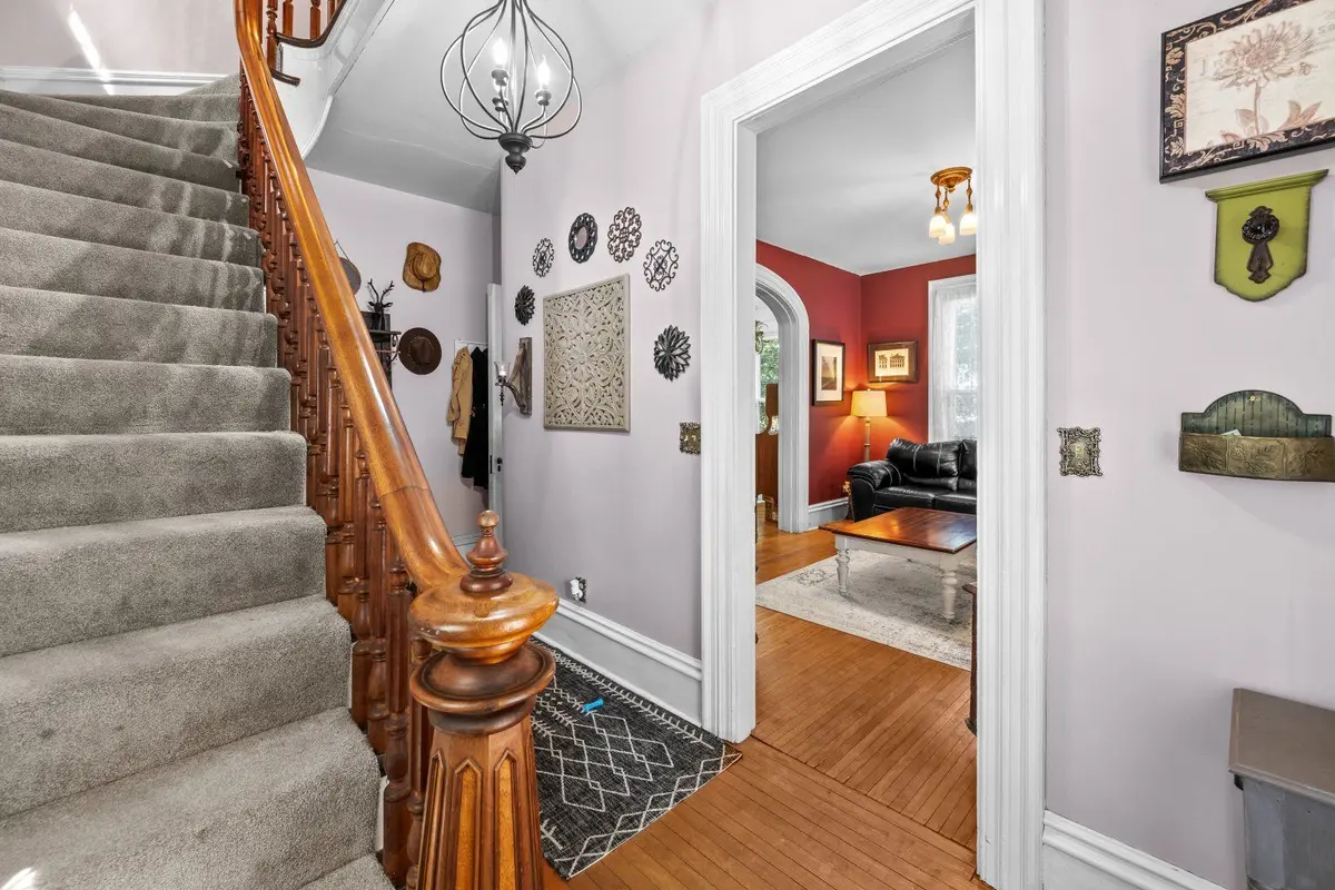 804 8th Street