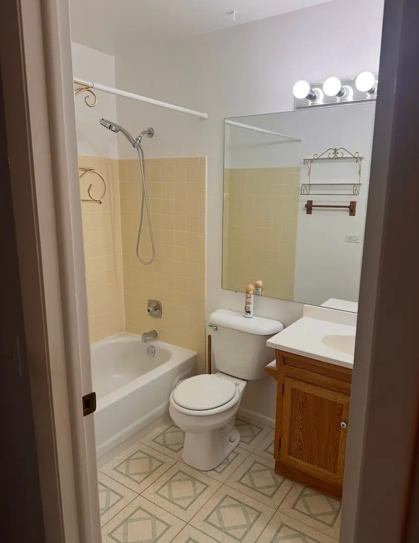 1022 Thorndale Court