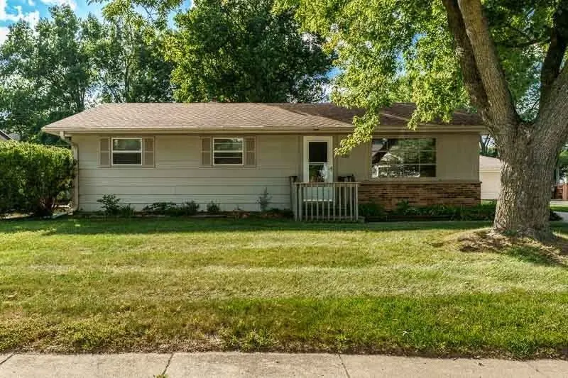 1107 ESMOND Drive